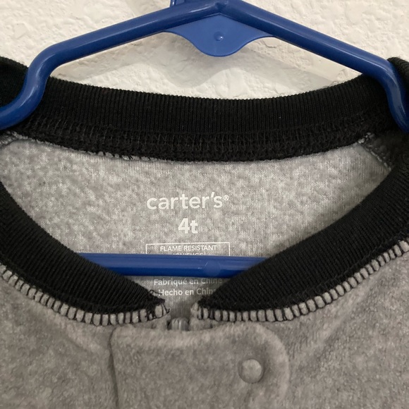 Carters footie- nightwear for little boy/girl - Picture 3 of 4